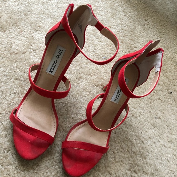 Steve Madden red shoes - Picture 1 of 3